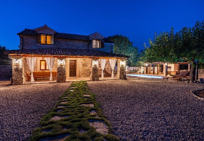 Villa en Stankovci - Authentic Villa Malou Villa en Stankovci - Authentic Villa Malou