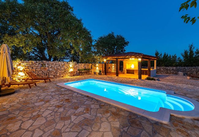 Villa en Stankovci - Authentic Villa Malou Villa en Stankovci - Authentic Villa Malou