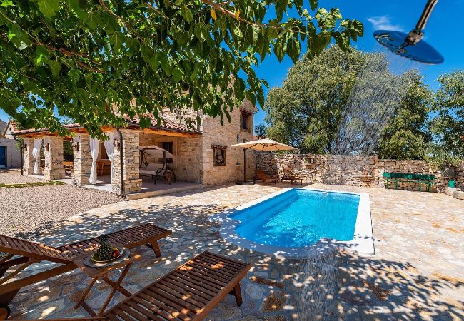 Villa en Stankovci - Authentic Villa Malou Villa en Stankovci - Authentic Villa Malou