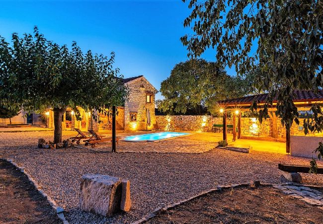 Villa en Stankovci - Authentic Villa Malou Villa en Stankovci - Authentic Villa Malou