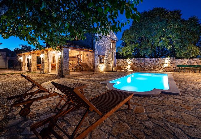 Villa en Stankovci - Authentic Villa Malou Villa en Stankovci - Authentic Villa Malou