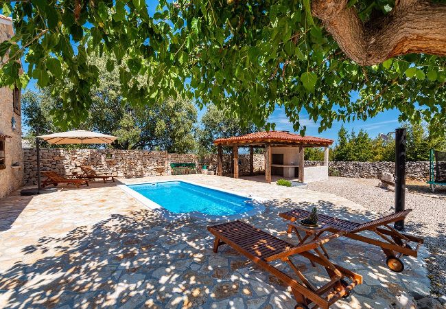 Villa en Stankovci - Authentic Villa Malou Villa en Stankovci - Authentic Villa Malou