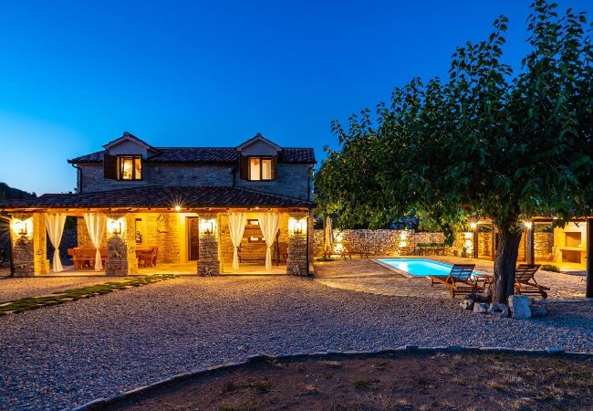 Villa en Stankovci - Authentic Villa Malou Villa en Stankovci - Authentic Villa Malou