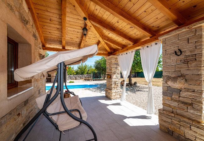 Villa en Stankovci - Authentic Villa Malou Villa en Stankovci - Authentic Villa Malou
