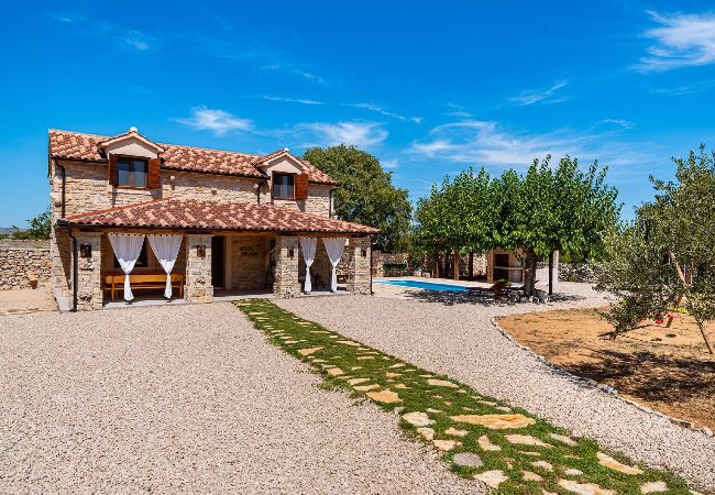 Villa en Stankovci - Authentic Villa Malou Villa en Stankovci - Authentic Villa Malou