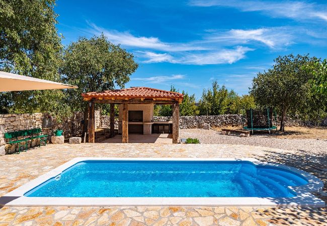 Villa en Stankovci - Authentic Villa Malou Villa en Stankovci - Authentic Villa Malou