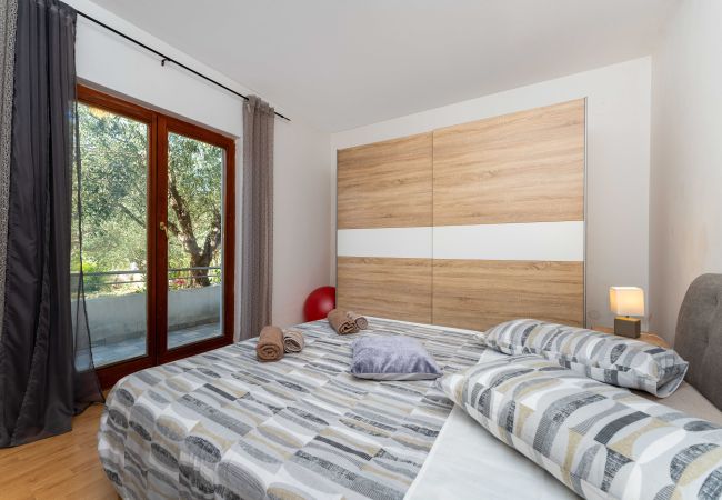 Casa en Krkovic - Holiday home Olive Garden Casa en Krkovic - Holiday home Olive Garden