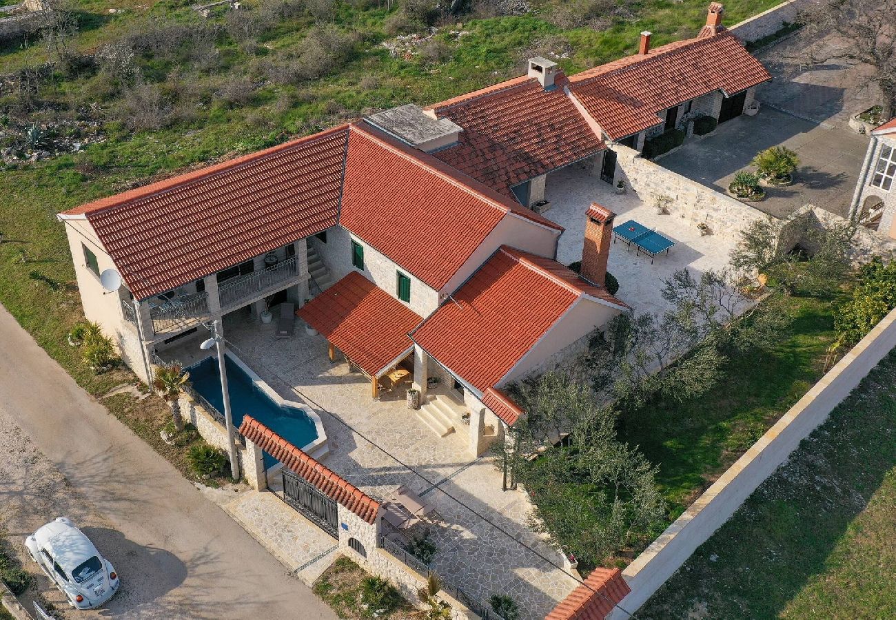 Villa en Gornje Ceranje - Authentic Villa Vita