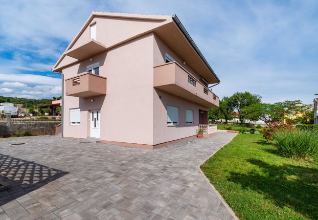 Apartamento en Posedarje - Sea view apartment Nika Apartamento en Posedarje - Sea view apartment Nika