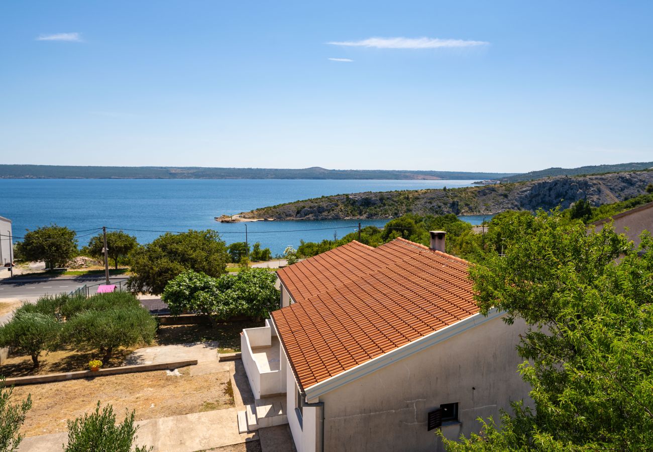 Casa en Maslenica - Holiday home Anatea