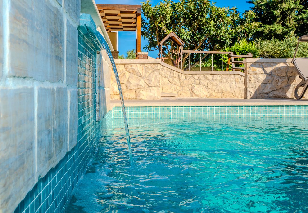 Casa en Sukošan - Authentic Villa Dumina