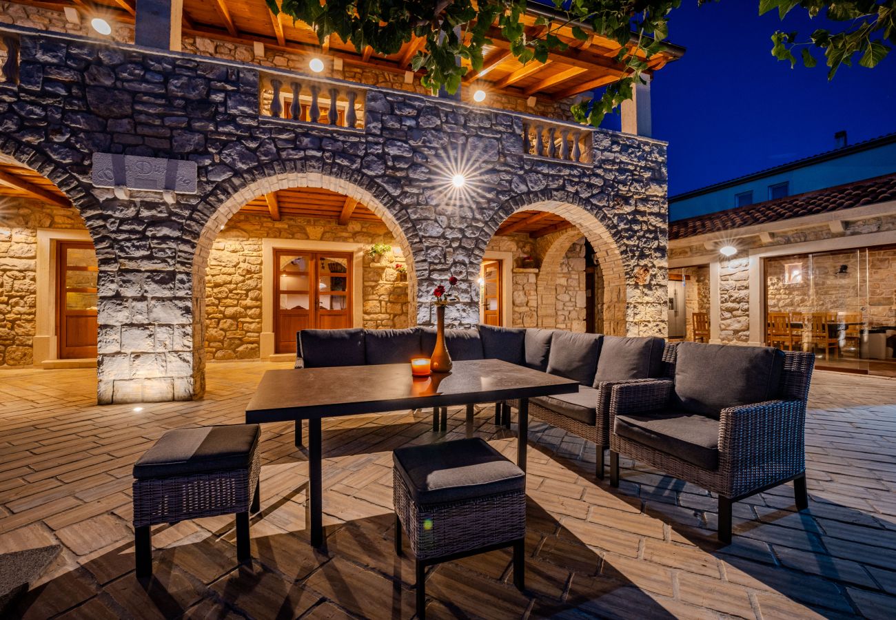 Casa en Sukošan - Authentic Villa Dumina