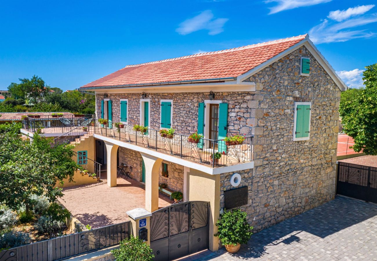 Villa en Gornje Raštane - Authentic Villa Kadulja