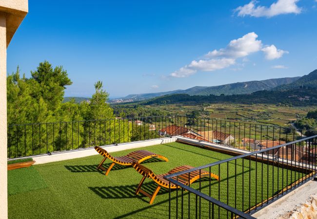 Casa en Svirce - Authentic Villa Fisola Casa en Svirce - Authentic Villa Fisola