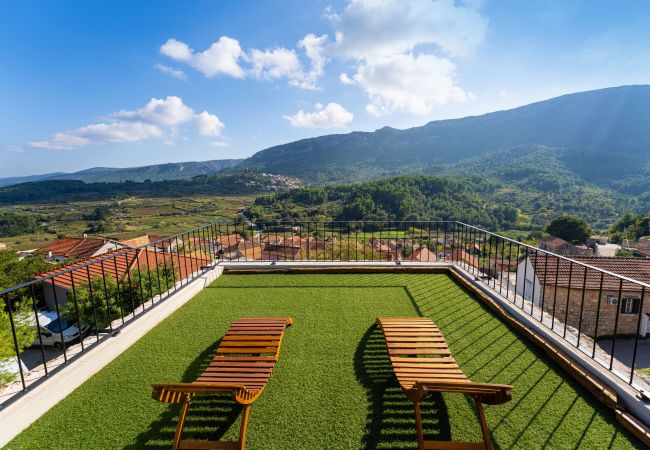 Casa en Svirce - Authentic Villa Fisola Casa en Svirce - Authentic Villa Fisola