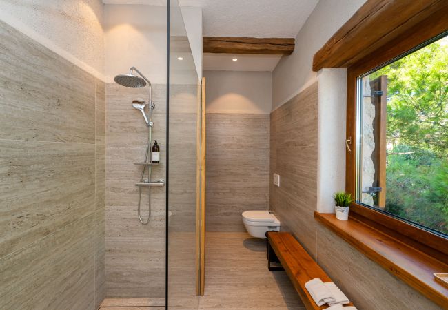 Casa en Svirce - Authentic Villa Fisola Casa en Svirce - Authentic Villa Fisola