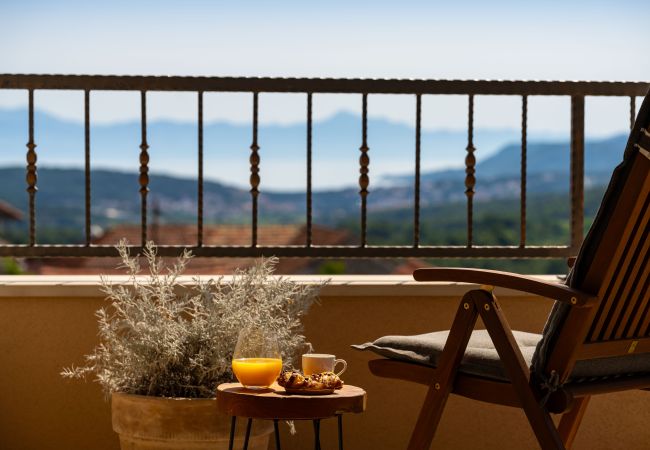 Casa en Svirce - Sea view Villa Amaria Casa en Svirce - Sea view Villa Amaria