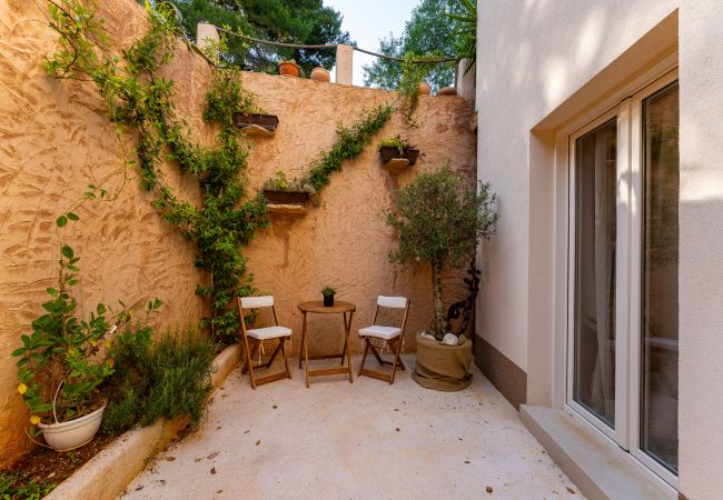 Casa en Svirce - Sea view Villa Amaria Casa en Svirce - Sea view Villa Amaria