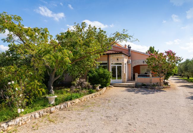 Casa en Vodice - Holiday home Nadalina Casa en Vodice - Holiday home Nadalina