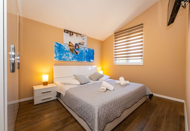 Casa en Pakoštane - Sea view Villa Tonka Casa en Pakoštane - Sea view Villa Tonka