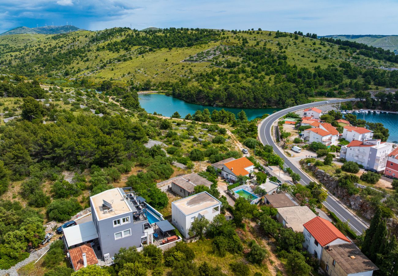Apartamento en Žaborić - Apartment Nikita with private pool