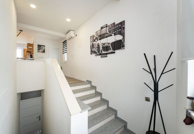 Apartamento en Žaboric - Sea view penthouse Nikita Apartamento en Žaboric - Sea view penthouse Nikita