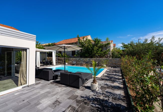 Casa en Pakoštane - Villa Amarilis Casa en Pakoštane - Villa Amarilis