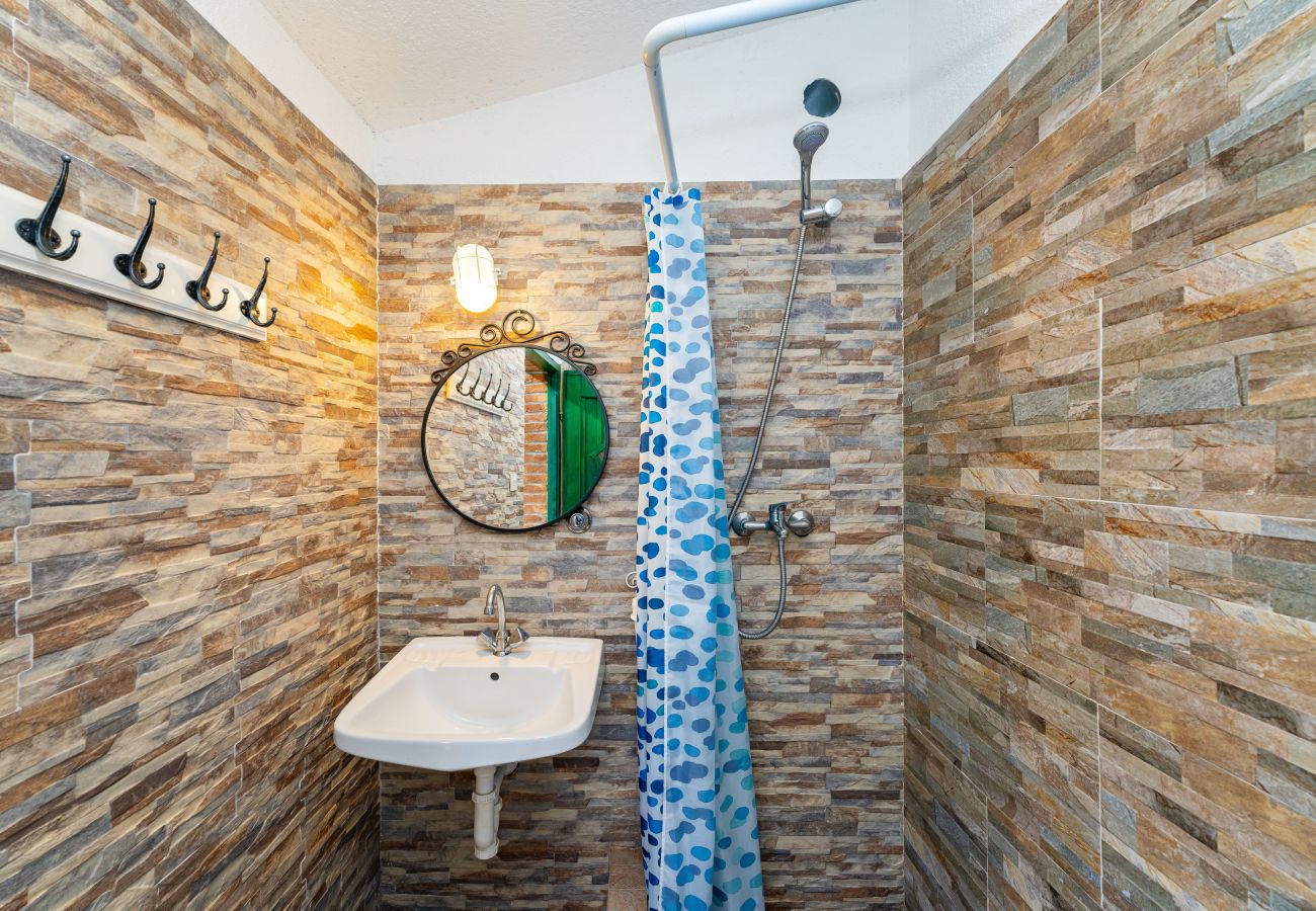 Casa en Starigrad - Sea view stone house Dobroselo