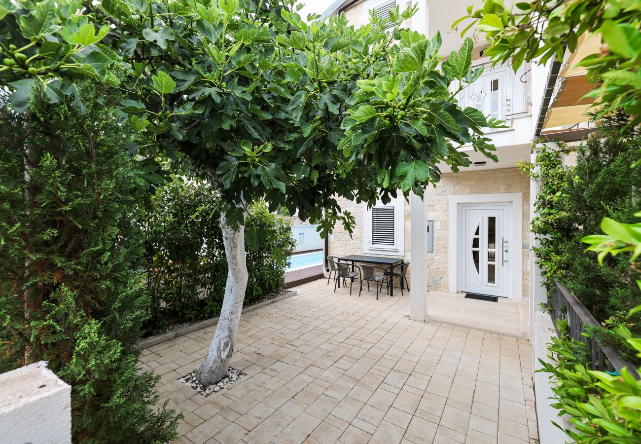 Apartamento en Barotul - Garden view apartment Naledi