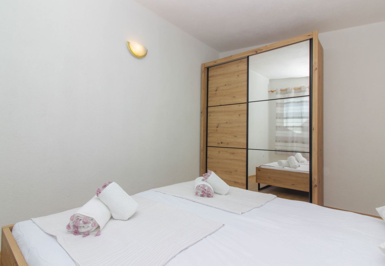 Apartamento en Biograd na moru - Apartman DaDa 3 with shared pool