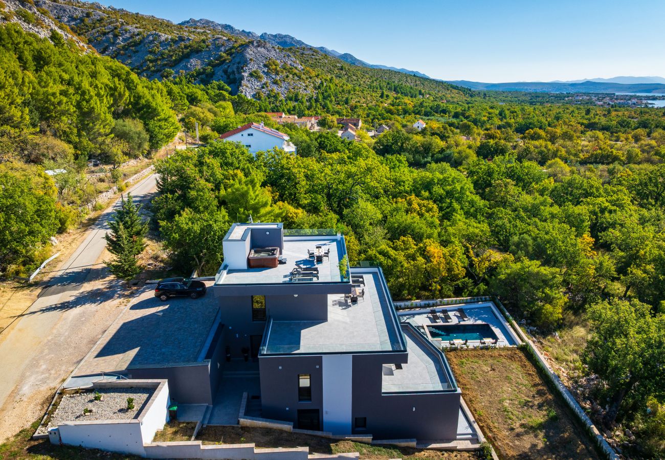 Apartamento en Starigrad - Sea view Villa Senti