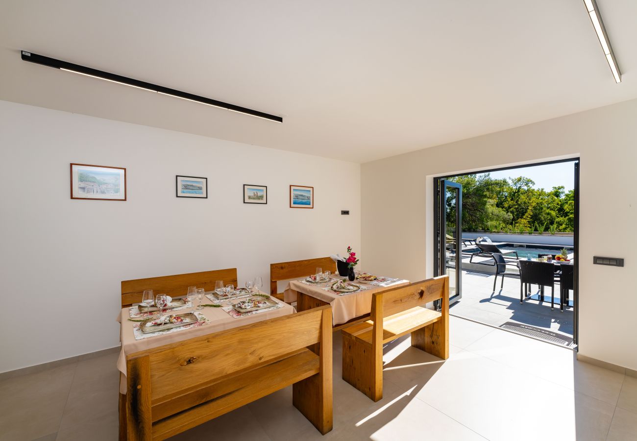 Apartamento en Starigrad - Sea view Villa Senti