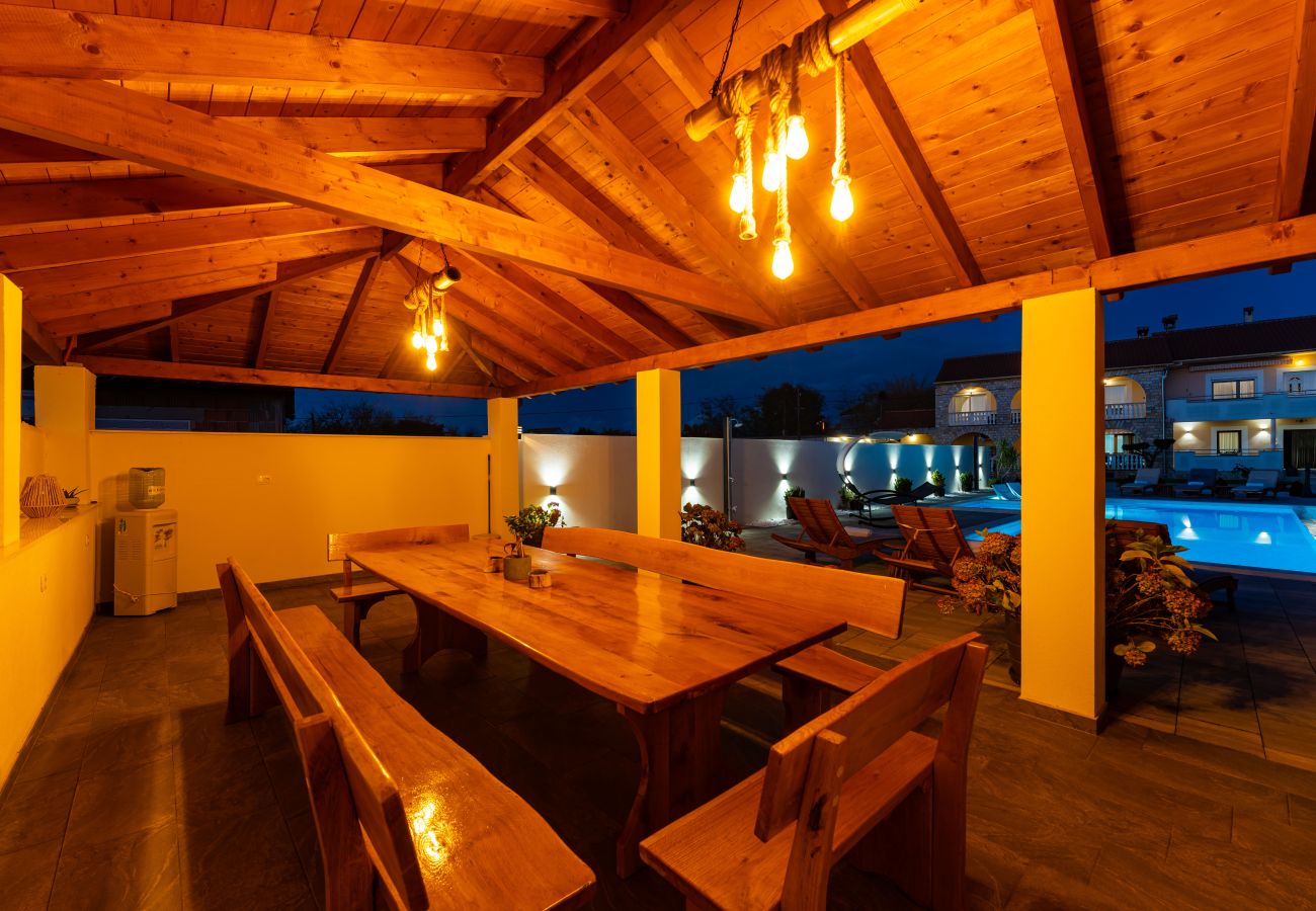 Apartamento en Galovac - Apartment M&N