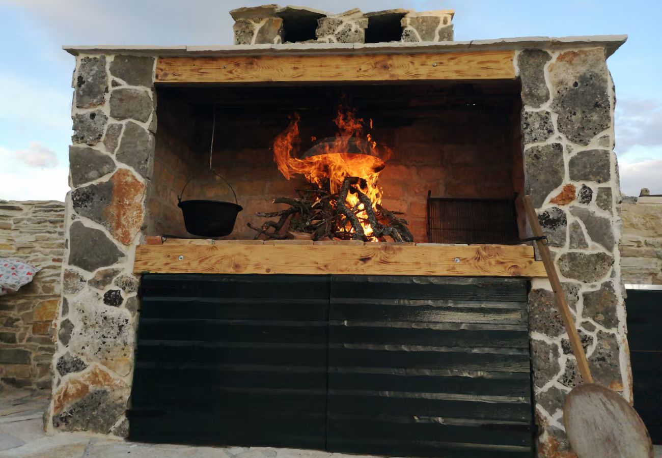 Casa en Kula Atlagic - Hilltop Paradise with private pool