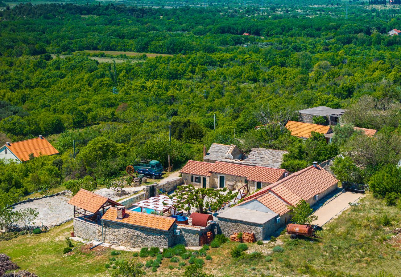 Casa en Kula Atlagic - Villa Hilltop Paradise