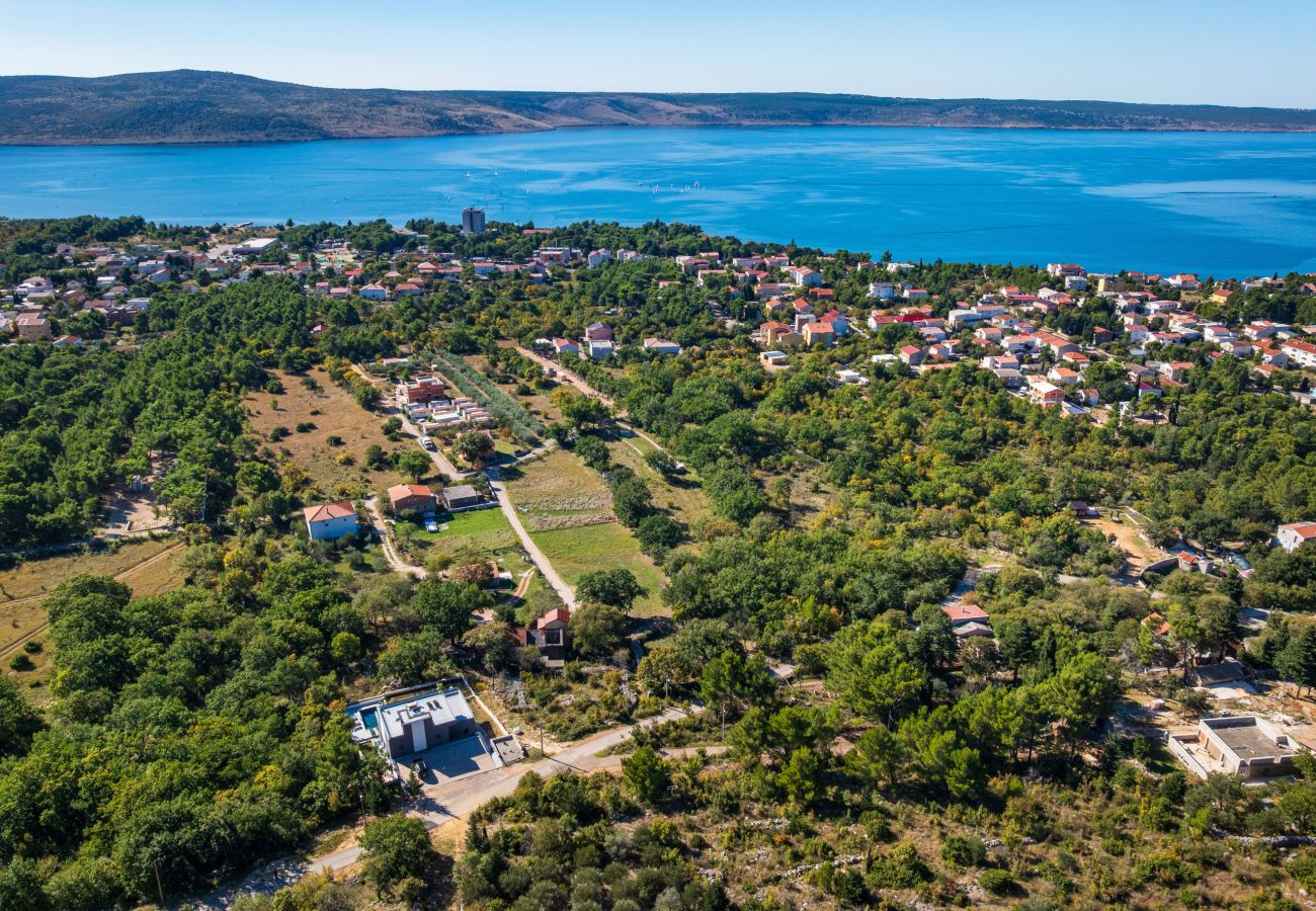 Apartamento en Starigrad - Apartment Senti with shared pool