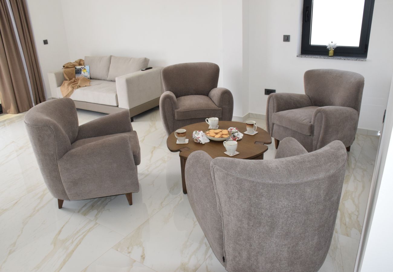 Apartamento en Starigrad - Apartment Senti with shared pool