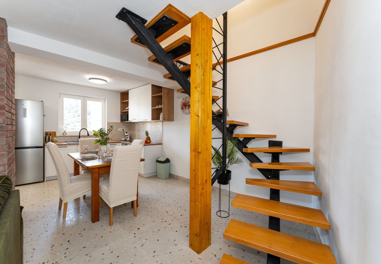 Casa en Šibenik - Holiday home Casa Ivana