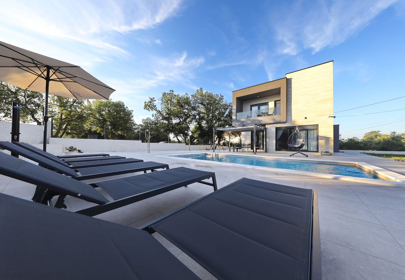 Casa en Debeljak - Vila Casa Verde