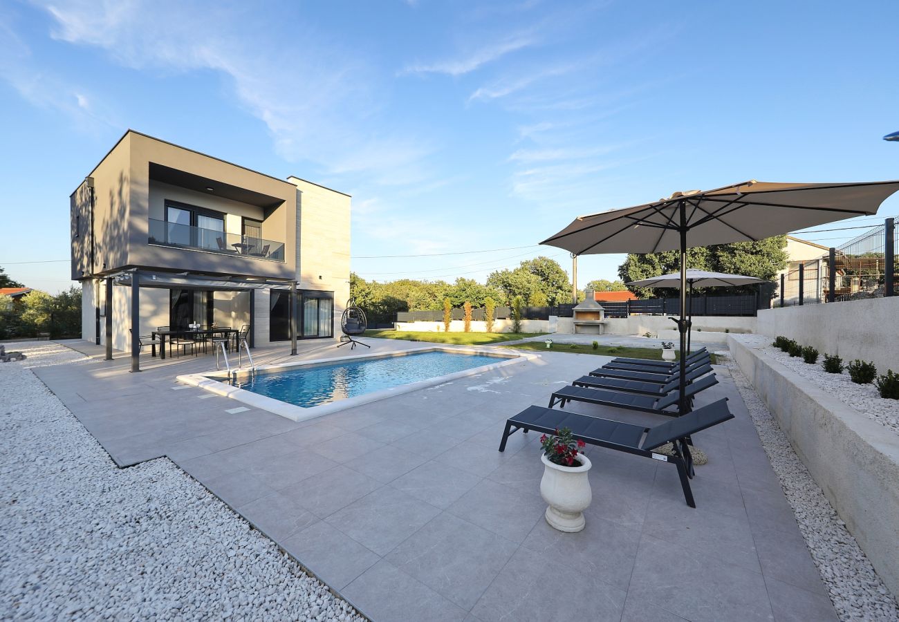Casa en Debeljak - Vila Casa Verde