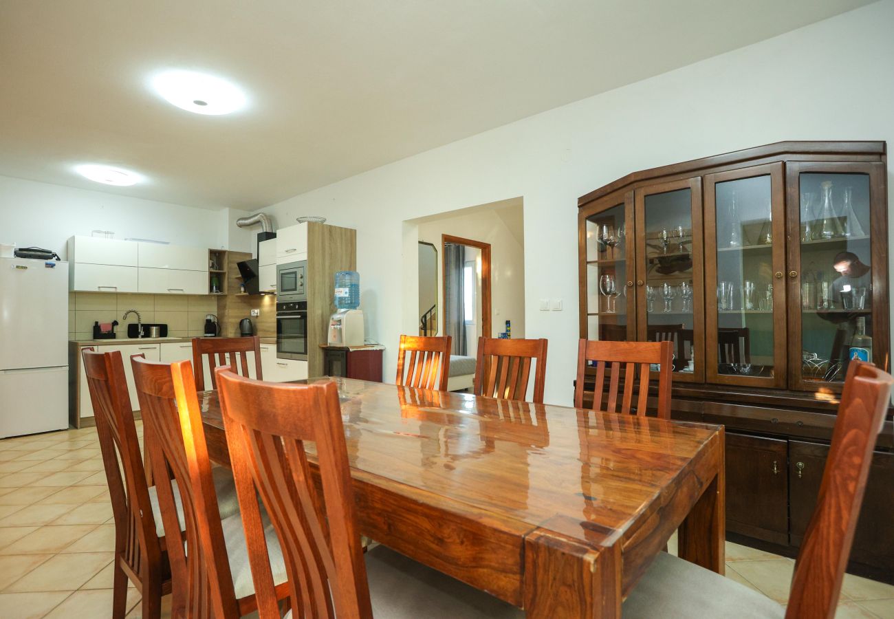 Casa en Donji Kašic - Holiday home Mandorla