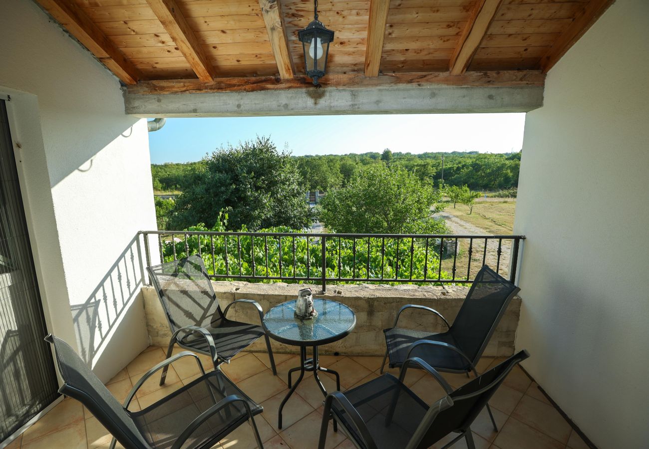Casa en Donji Kašic - Holiday home Mandorla