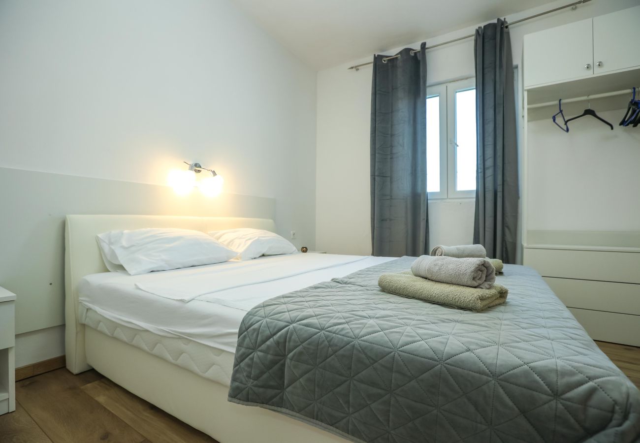 Casa en Donji Kašic - Holiday home Mandorla
