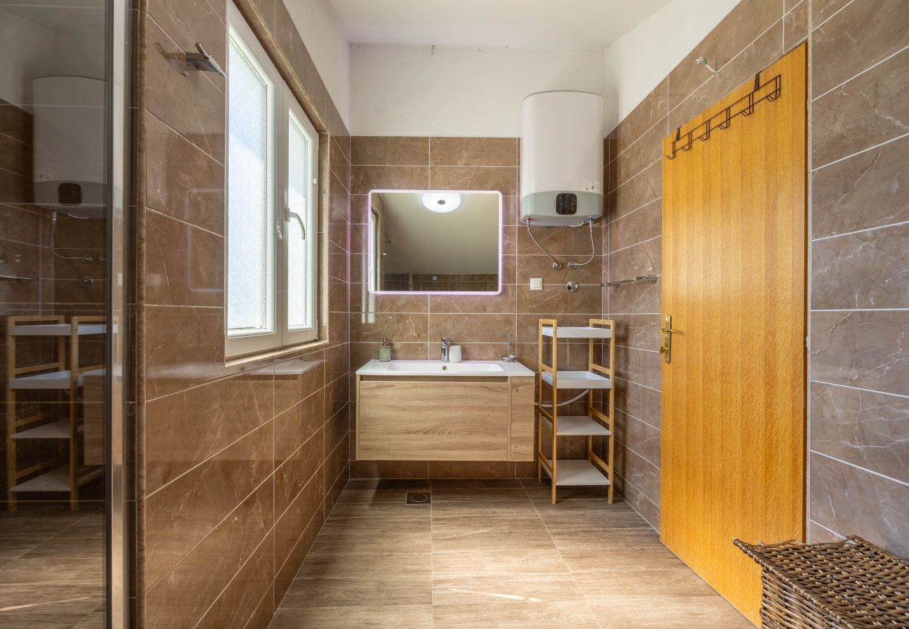 Casa en Donji Kašic - Holiday home Mandorla