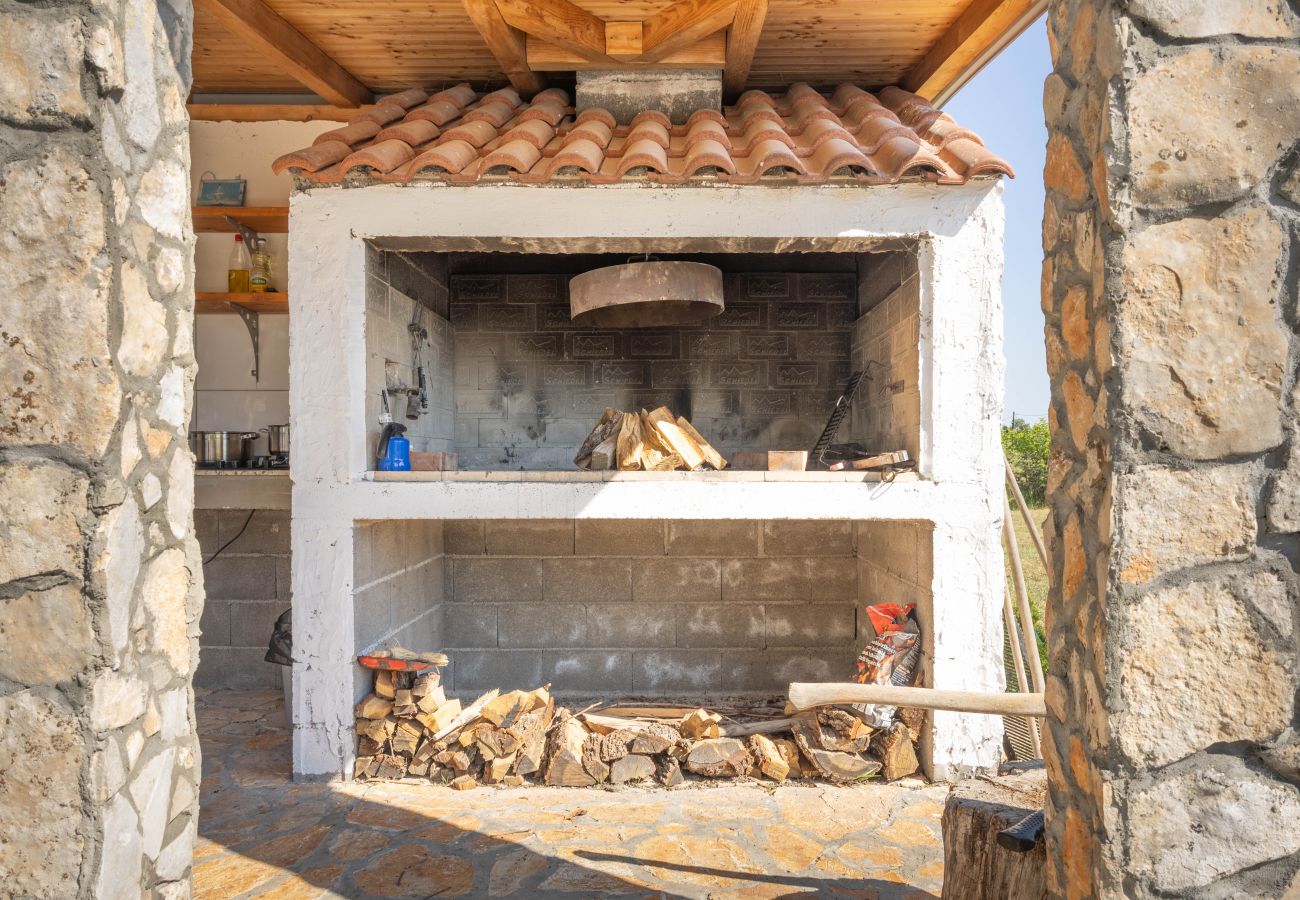 Casa en Donji Kašic - Holiday home Mandorla