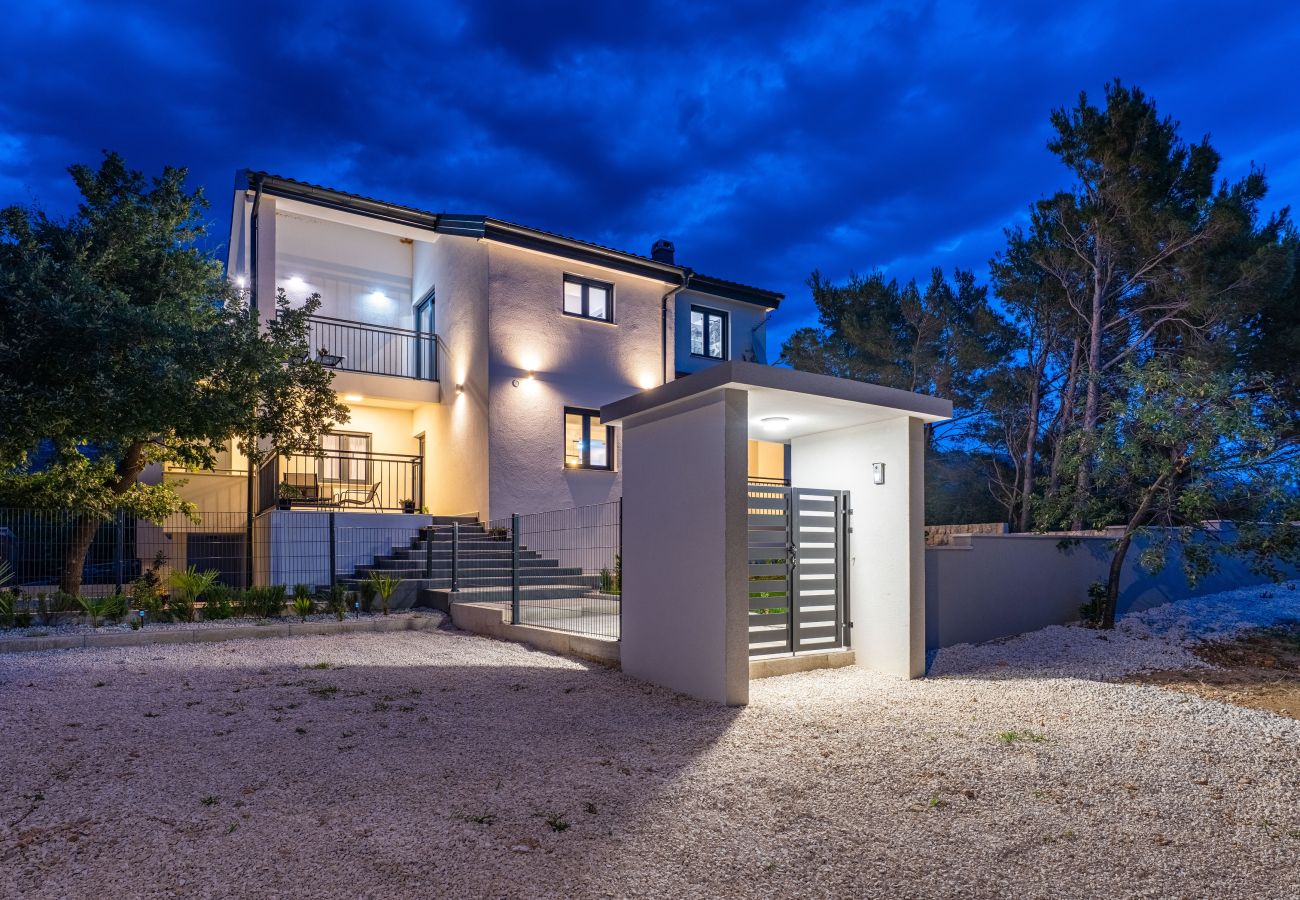 Casa en Seline - Villa Mirta