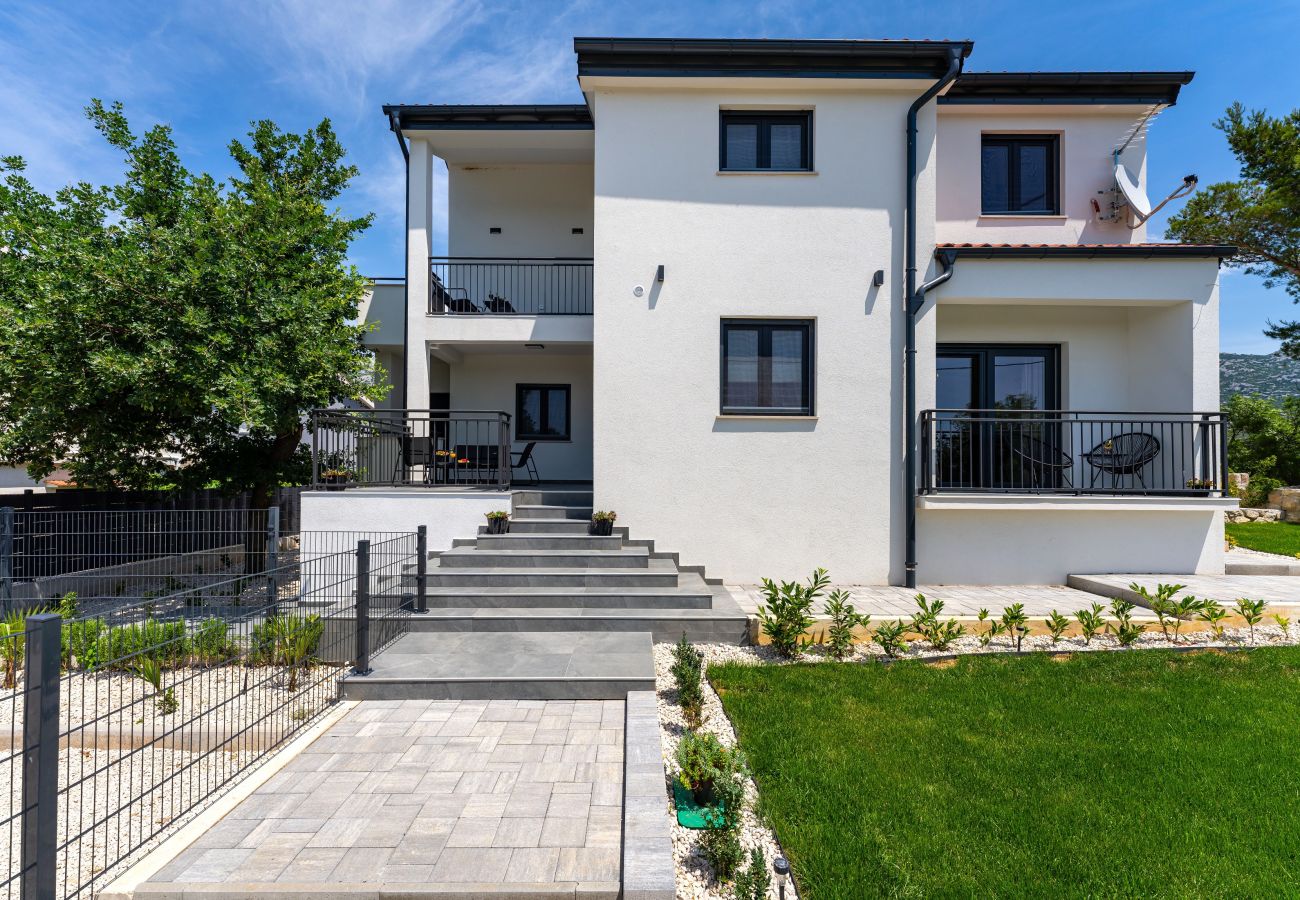 Casa en Seline - Villa Mirta