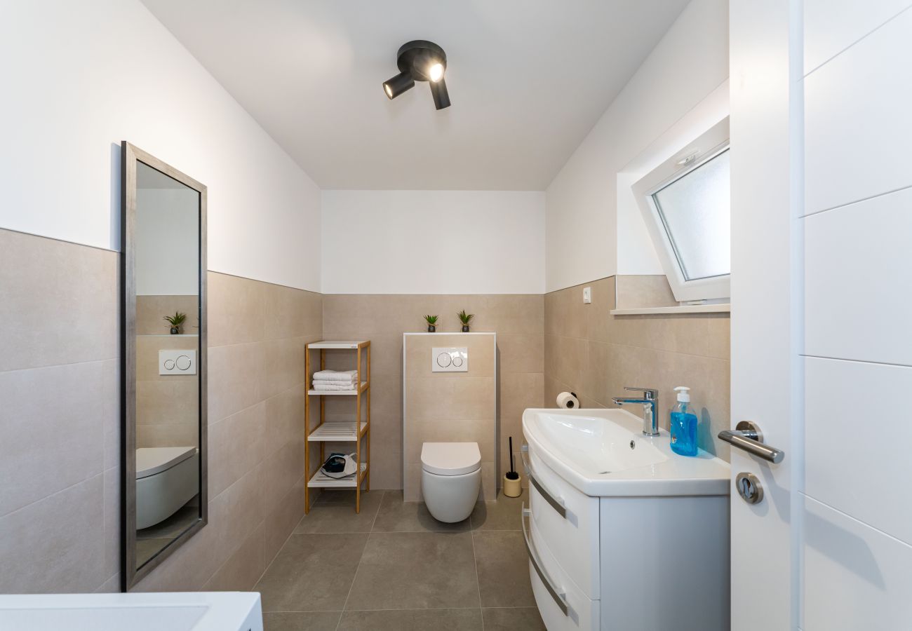 Casa en Šibenik-Ražine - Holiday Home Matija