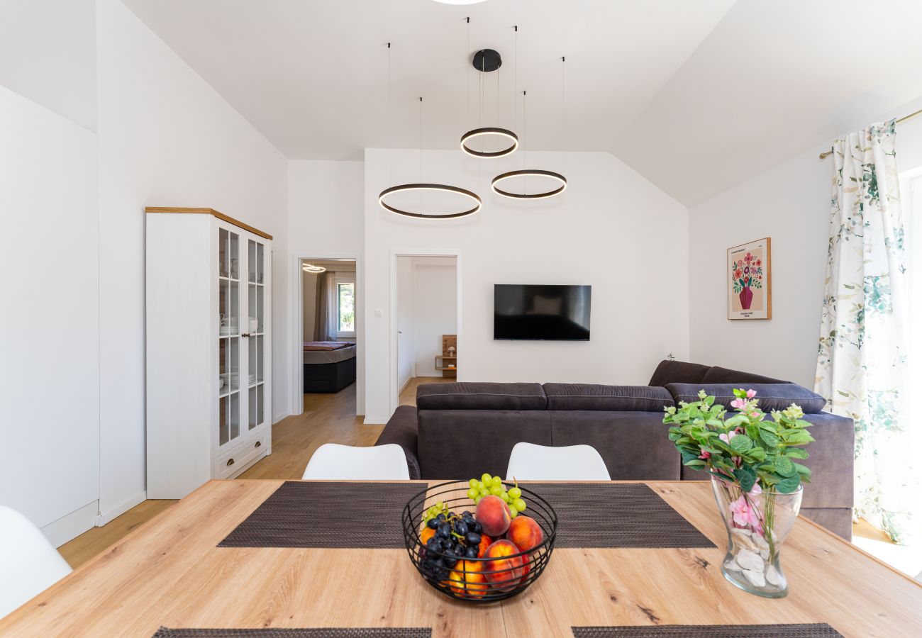 Casa en Šibenik-Ražine - Holiday Home Matija