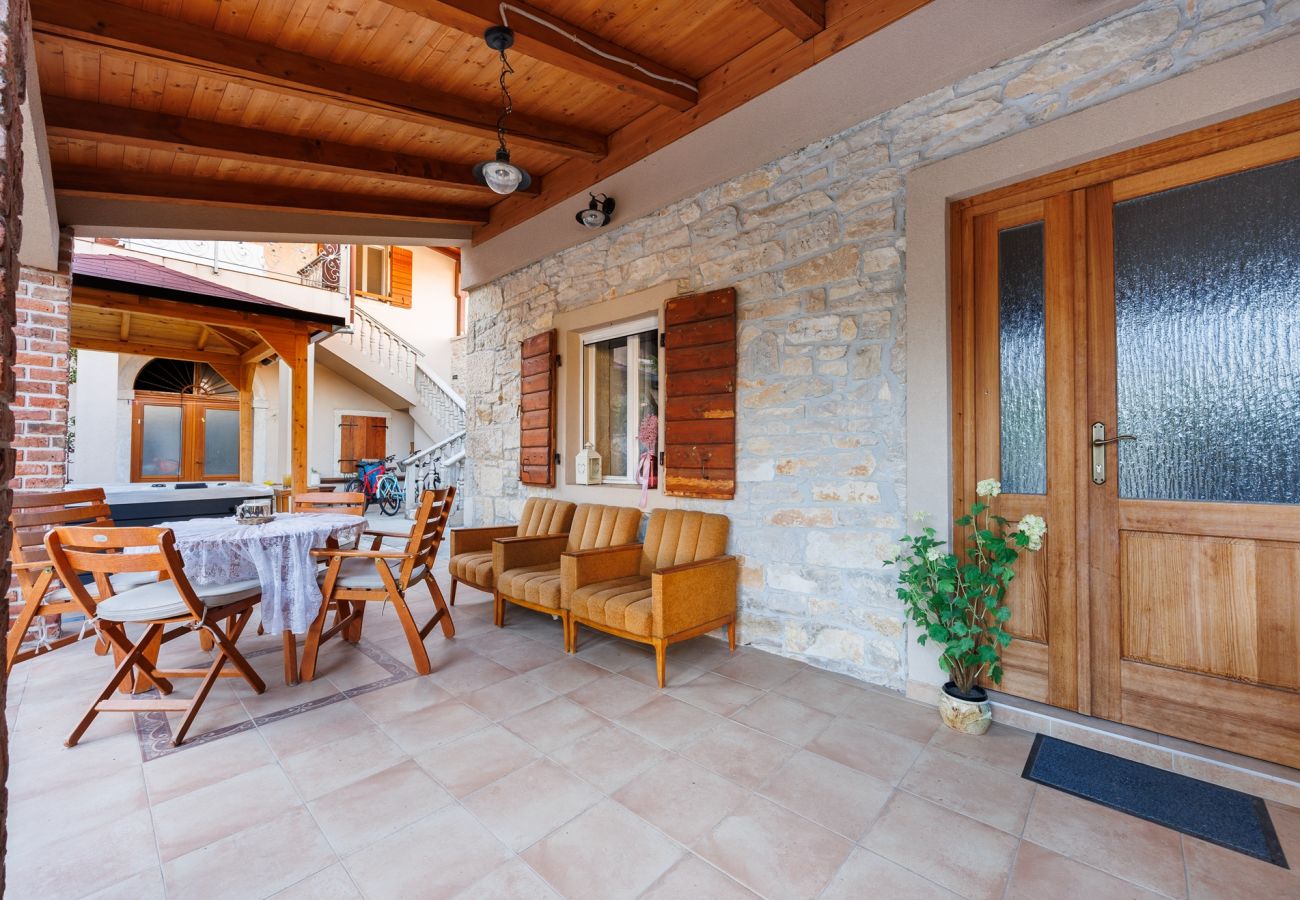 Casa en Smilcic - Authentic Villa Granar